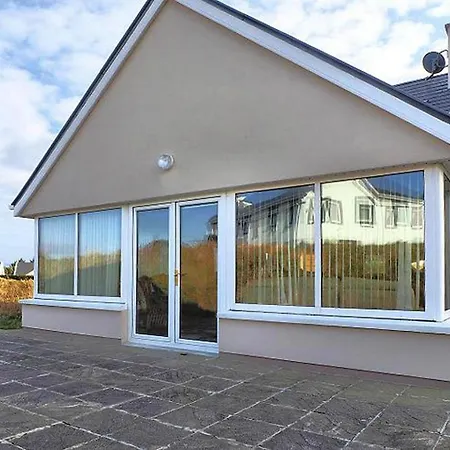 Home, Dom wakacyjny Ballinskelligs